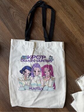 K Pol White Graphic Tote Bag